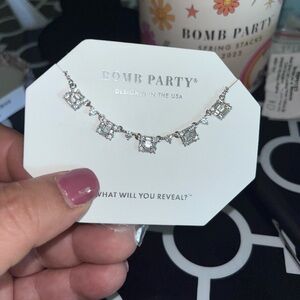 5910 Bomb Party Unicorn necklace